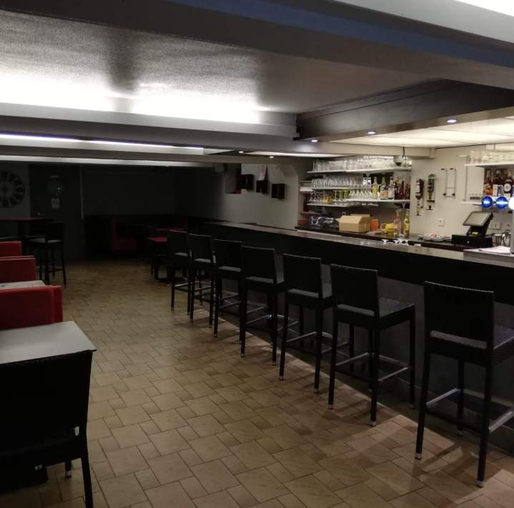 Bar accessible Gan